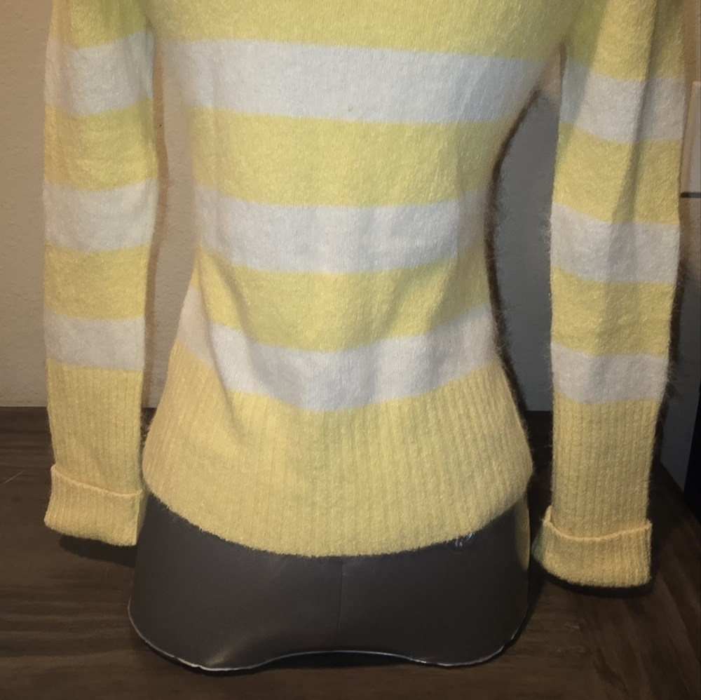Bebe Sweater - Picture 5 of 11
